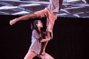 Dancers'-Locker-2015-01_Photo-Credit---Bernie-Ng