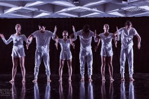 Dancers'-Locker-2015-03_Photo-Credit---Bernie-Ng