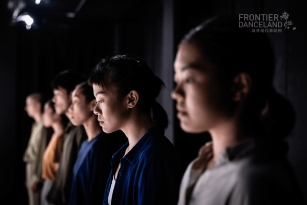 MILIEU 2019 by Frontier Danceland - Nowhere but 2.5 Meters by Sita Ostheimer 01_Photo Credit - Bernie Ng